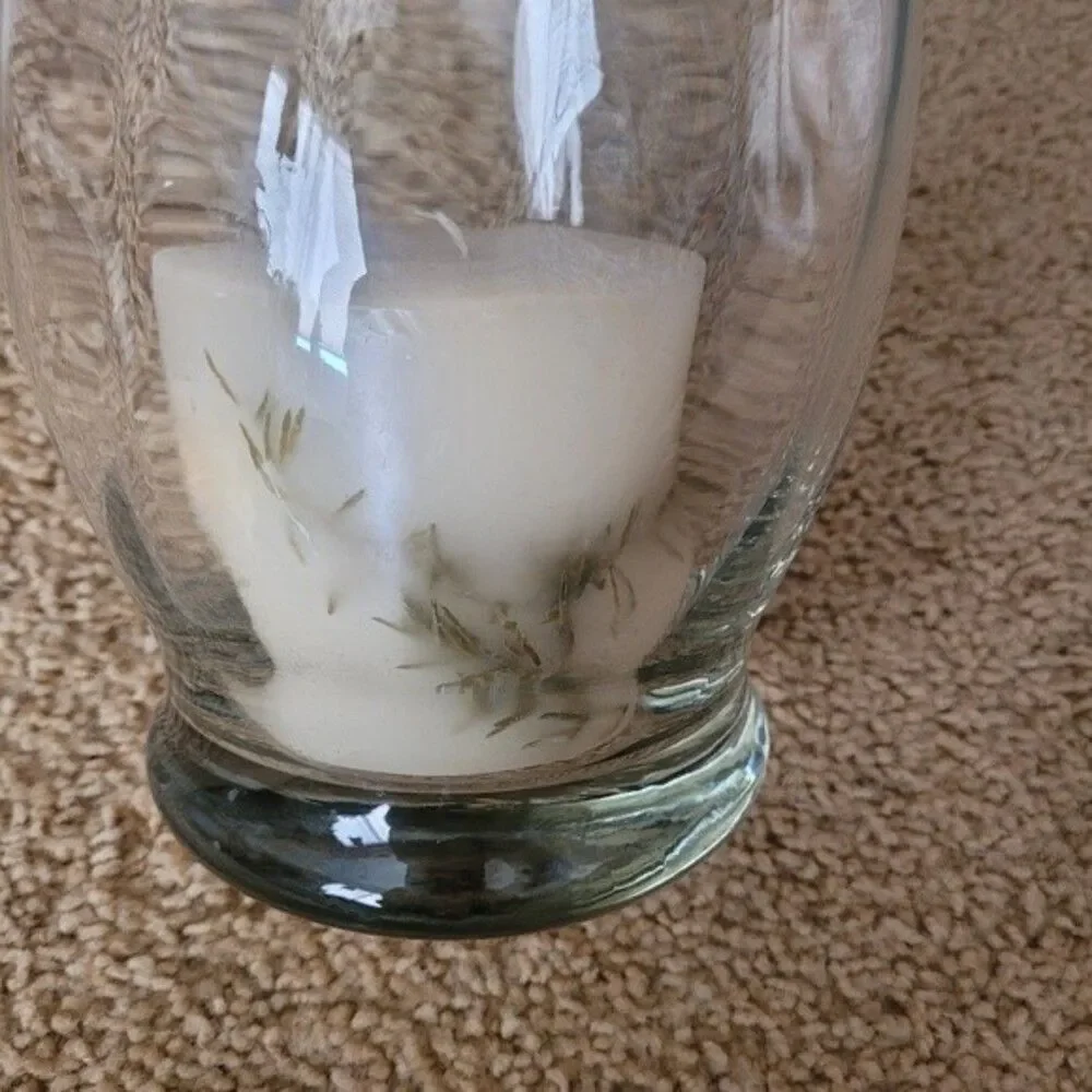 Candle and glass decor home accent bundle decoration  2 pieces set clear white